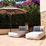 La Isla Villa *