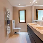 La Isla Villa
