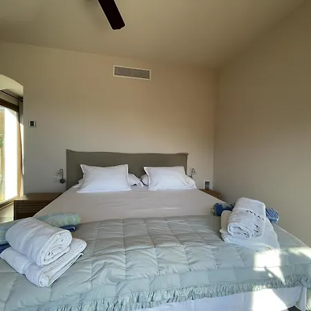 La Isla Villa