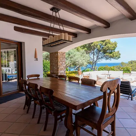 La Isla * بيغور